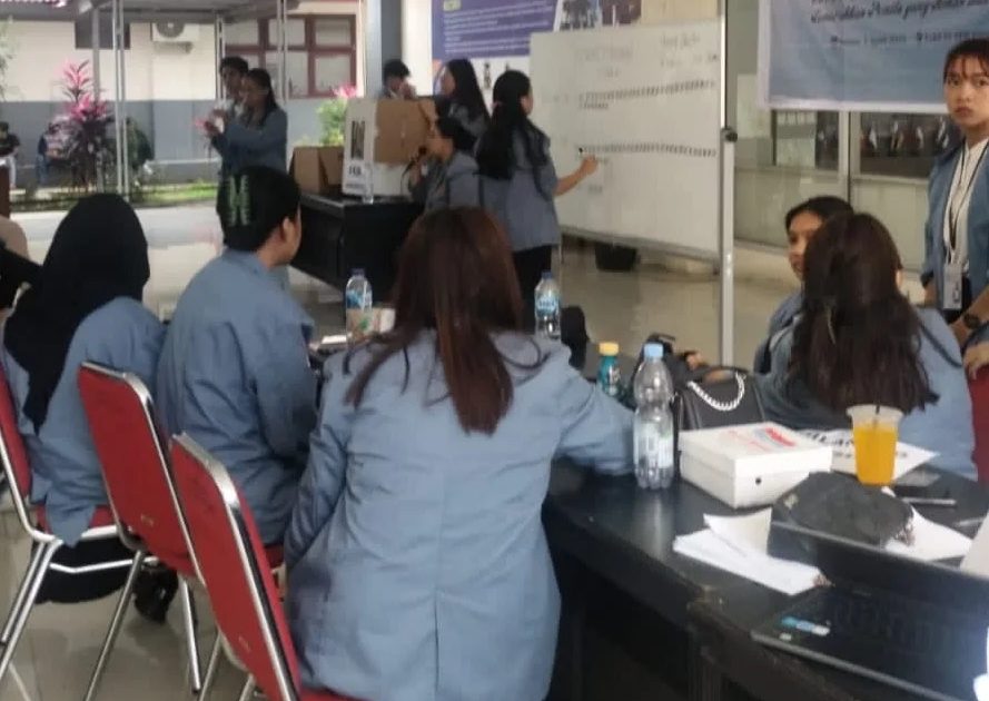 FEB Unsrat Gelar Pemilihan Ketua BEM, Pasangan Yulika Bonte dan Akmal Roesmanto Raih Suara Terbanyak