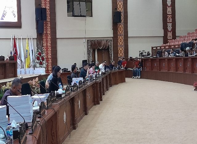 Rapat Banggar DPRD Sulut