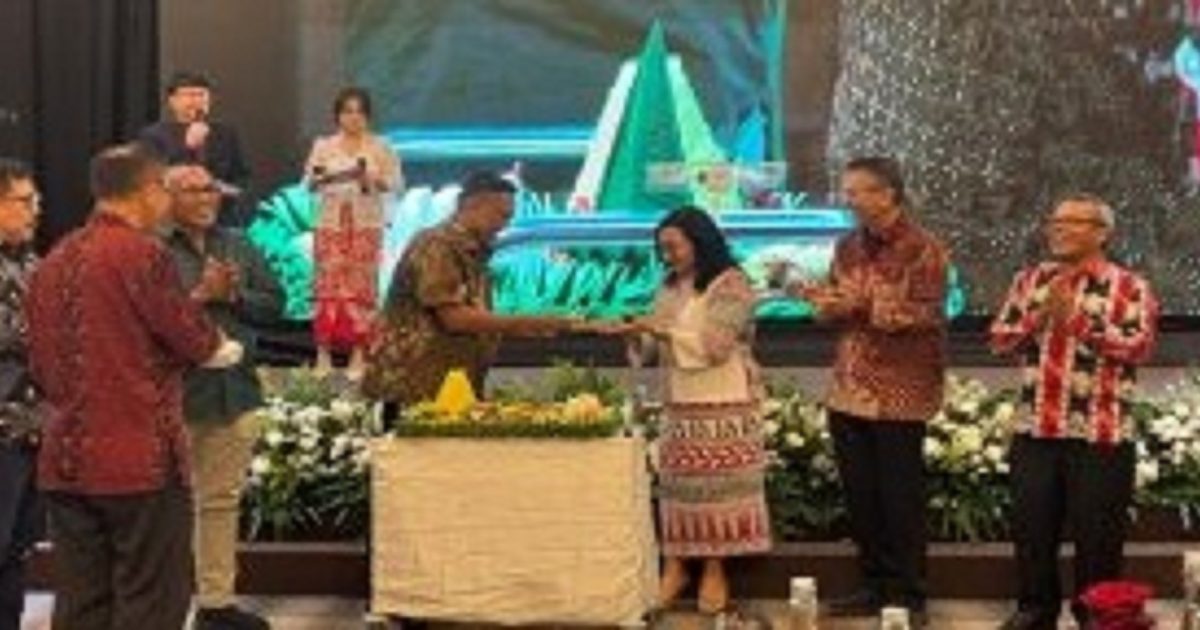 Gubernur Olly Dondokambey Sampaikan Pesan Kerukunan Saat Menghadiri Ibadah Syukur HUT ke-17 FK PKB PGI