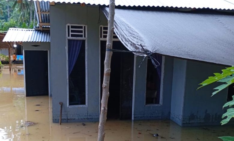 Sebanyak 27 Rumah di Desa Buyat Barat Terdampak Banjir