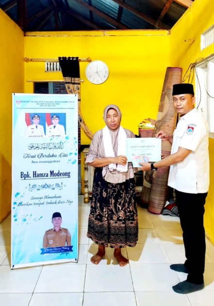 Pemdes Buyat 1 Kembali Serahkan Santunan Duka Kepada Warganya