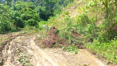Ruas Jalan Buyat-Bukaka Kembali Longsor, Warga Diminta Waspada