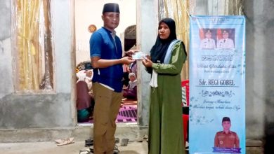 Pemdes Buyat 1 Kembali Serahkan Santunan Duka Kepada Warganya