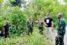 Sangadi Chandra Modeong Dampingi Wadandenma Kodam XIII/Merdeka Periksa Lokasi Pembangunan Pos Koramil di Buyat