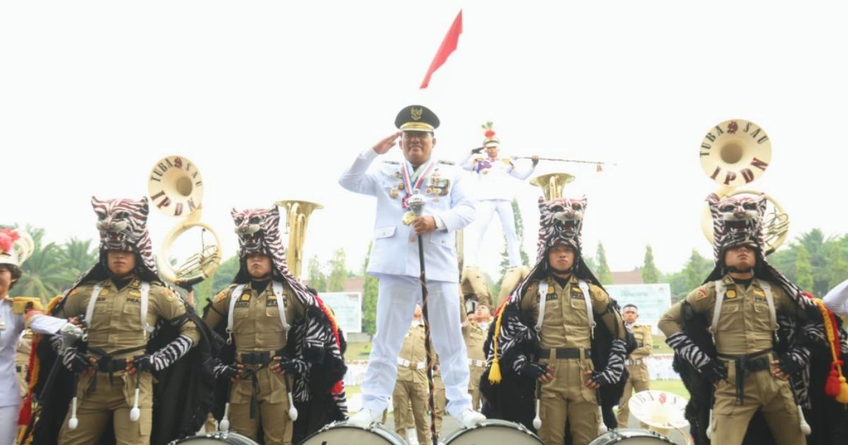 Yulius Selvanus Tokoh Kehormatan IPDN