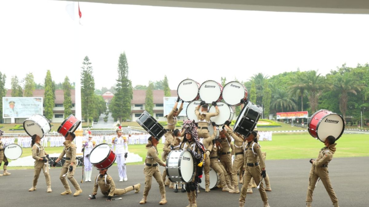 Yulius Selvanus Tokoh Kehormatan IPDN