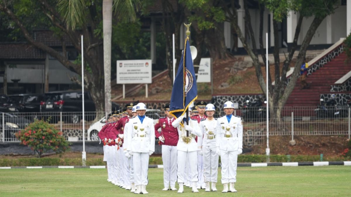 Yulius Selvanus Tokoh Kehormatan IPDN